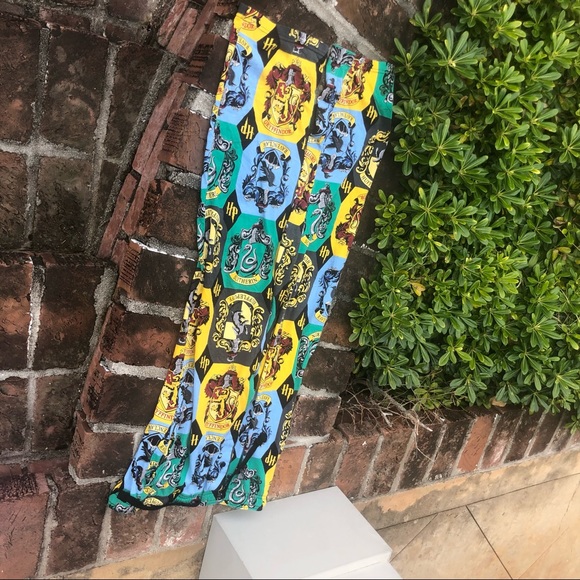 Harry Potter pajama bottoms/lounge pants size Small - Picture 4 of 6